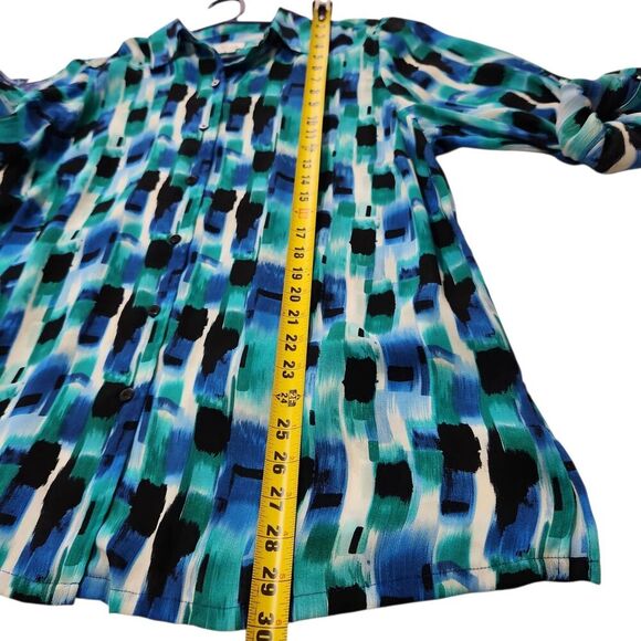 Chaus Womens tops Size 1X Blue Color Sheer Top Lightweight Roll Tab sleeves - Picture 6 of 12